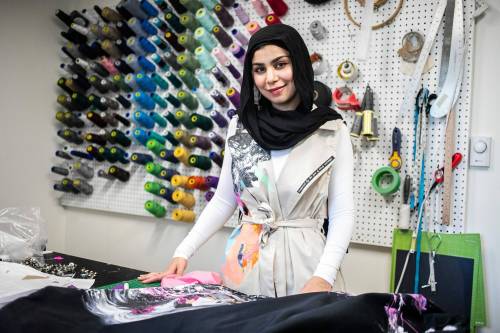 MIKAELA MACKENZIE / FREE PRESS
                                Hafsa Altaf moved to Saskatoon from Pakistan at age four; she came to Winnipeg to study fashion design.