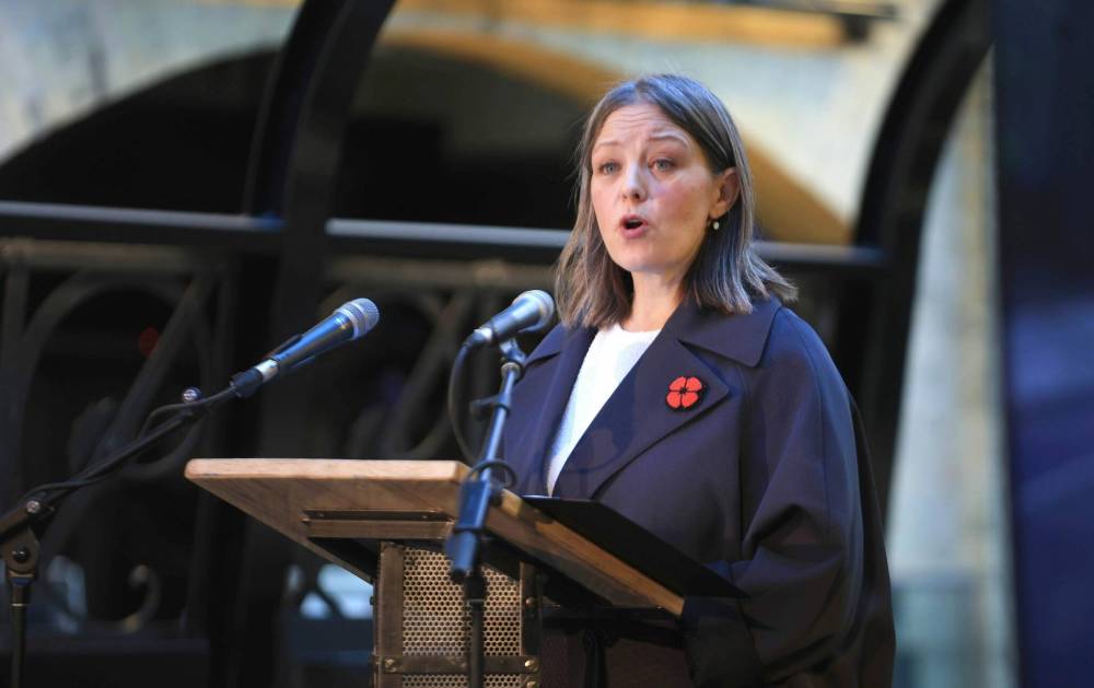 Ruth Bonneville / Free Press
The Forks CEO, Sara Stasiuk, speaks at the annual public meeting for the North Portage Partnership in the food hall, Tuesday.