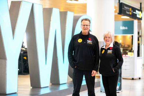 MIKAELA MACKENZIE / FREE PRESS
                                Frank Masi (left) and Pat Walsh volunteer with the YWG Goldwings program at the Richardson International Airport.