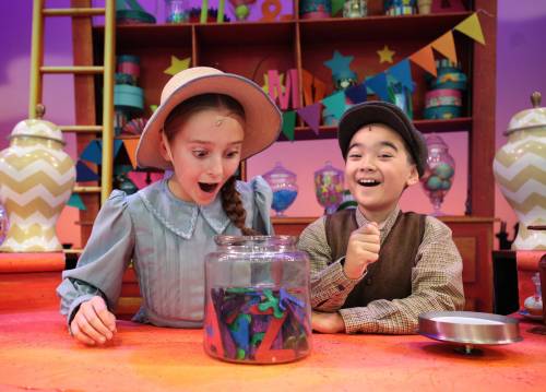 Ruth Bonneville / Free Press
                                Isla Horner (left, with Davison Gee in Mary Poppins) is making the move from Rainbow Stage to Stratford.