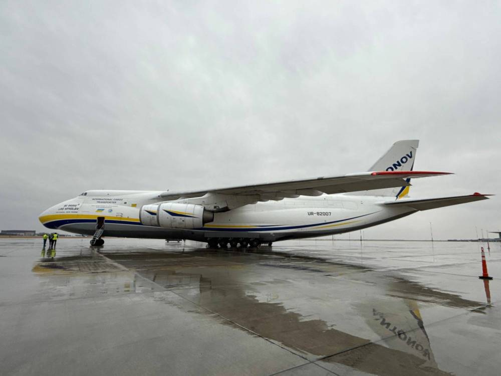 An Antonov An-124 Ruslan cargo plane touched down in Winnipeg Nov. 16 to 17. (Flightcraft Aviation Services supplied photo).