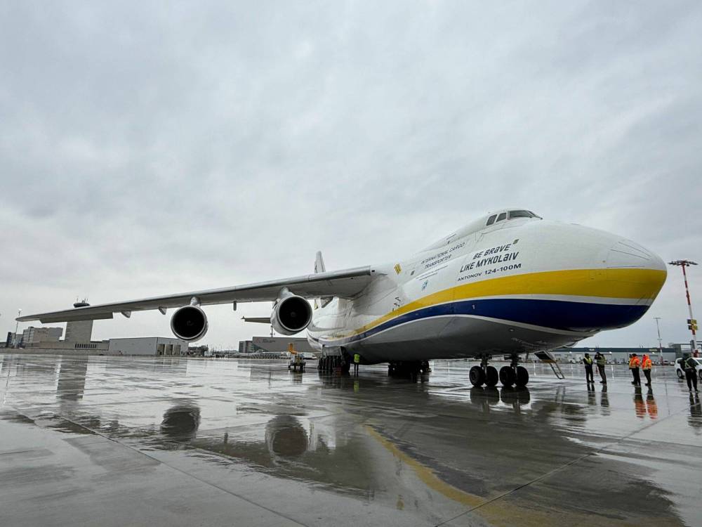 The massive cargo plane stopped in Winnipeg on its way to San Francisco so the crew could rest. (Flightcraft Aviation Services supplied photo).