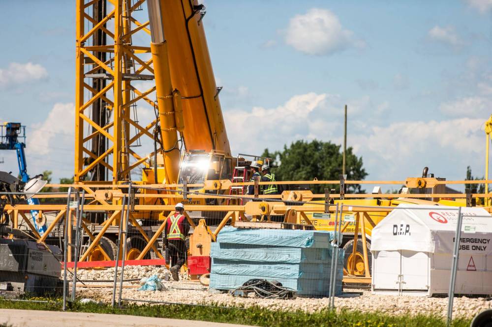 MIKAELA MACKENZIE / FREE PRESS FILES
The city, province and federal government had a funding deal in place to complete the second phase of north end sewage treatment plant upgrades for $553 million before the project’s price soared to $1.035 billion.