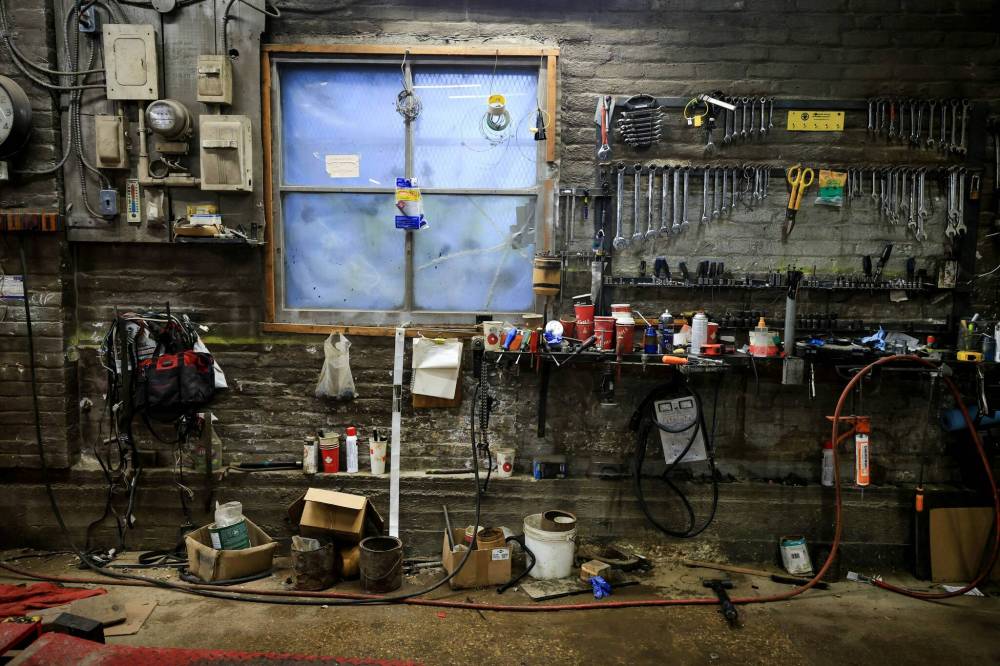 RUTH BONNEVILLE / FREE PRESS
The 128-year-old company specializes in trailer hitch installation and repair.