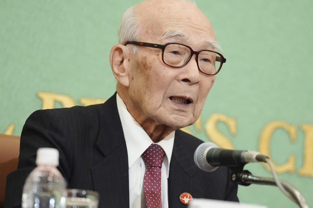 Terumi Tanaka, one of representatives of this year's Nobel Peace Prize winner Nihon Hidankyo, or the Japan Confederation of A- and H-Bomb Sufferers Organizations, attend a press conference at Japan National Press Club Tuesday, Dec. 24, 2024, in Tokyo. (AP Photo/Eugene Hoshiko)