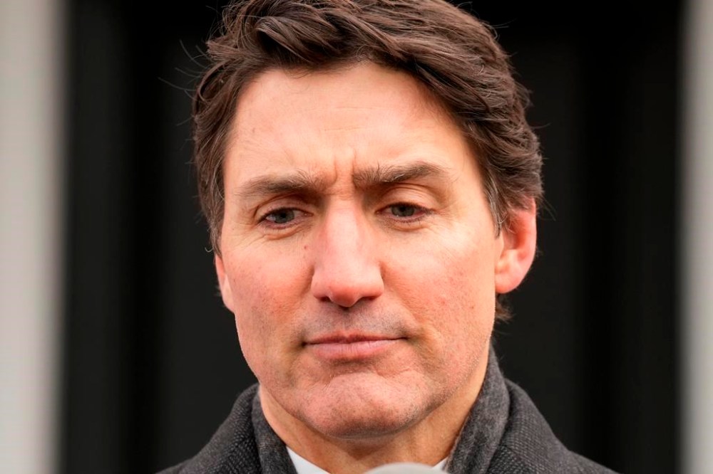 Prime Minister Justin Trudeau makes an announcement outside Rideau Cottage in Ottawa on Monday, Jan.6, 2025. THE CANADIAN PRESS/Adrian Wyld
