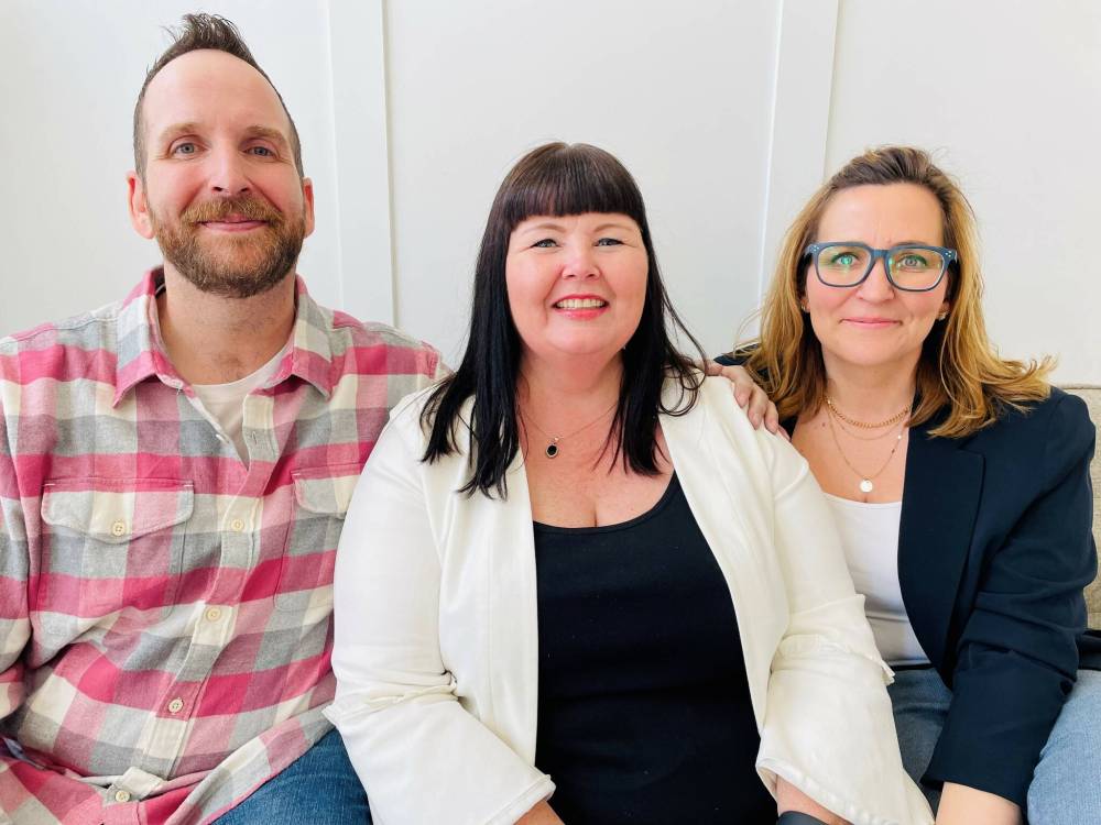 SUPPLIED
Winnipeg realtor Carla Arnason (centre) has worked with professional house flippers Nathan and Heather Porteous for years.