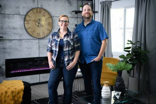 HGTV CANADA
                                Winnipeg house flipping siblings Heather and Nathan Porteous star in Hoarder House Flippers.