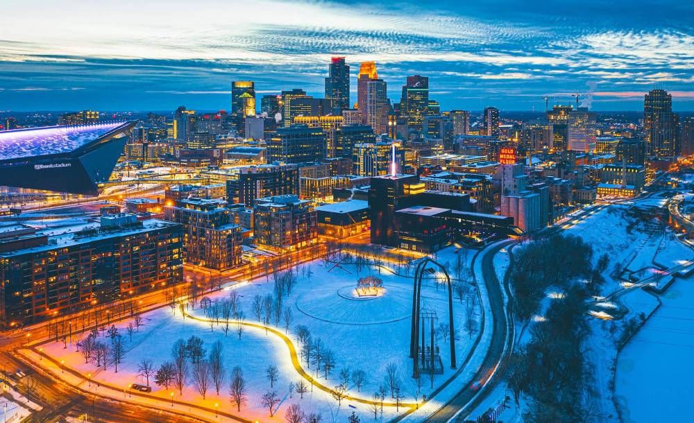 MEET MINNEAPOLIS PHOTO
                                Get panoramic views of the Minneapolis skyline from the rooftop of the Hewing Hotel.