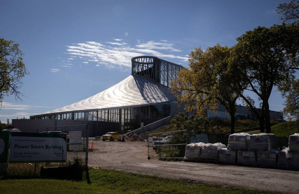 The Leaf at Assiniboine Park (Jessica Lee / Free Press files)