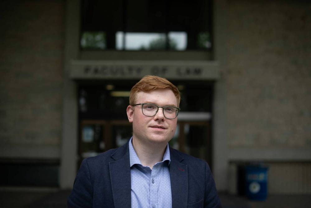 JESSICA LEE / FREE PRESS FILES
“(This law) in practice removes the right of any worker to choose whether to join a strike or cross a picket line,” said Brandon Trask, assistant professor at the University of Manitoba’s Faculty of Law.