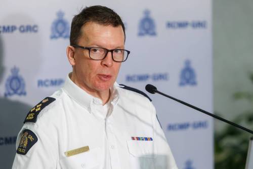 MIKE DEAL / FREE PRESS FILES
                                Scott McMurchy, assistant commissioner of D Division, said the request to ask officers in other provinces to do two-week stints here will give staff a rest or focus solely on complicated investigations. He said all of the temporary officers will be deployed to northern Manitoba.