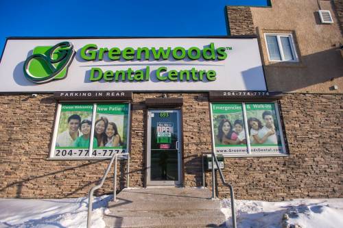 MIKAELA MACKENZIE / FREE PRESS FILES
                                Greenwoods Dental Centre, which is suing a patient and her friend after they posted online reviews suggesting an infection the patient got was the result of &ldquo;dirty instruments,&rdquo; in Winnipeg on Monday, Feb. 8, 2021. For Malak story. Winnipeg Free Press 2021