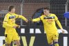 Atalanta BC's Mateo Retegui, right, celebrates scoring during the Serie A soccer match between Como and Atalanta at the Giuseppe Sinigaglia stadium in Como, Italy, Saturday Jan. 25, 2025. (Antonio Saia/LaPresse via AP)