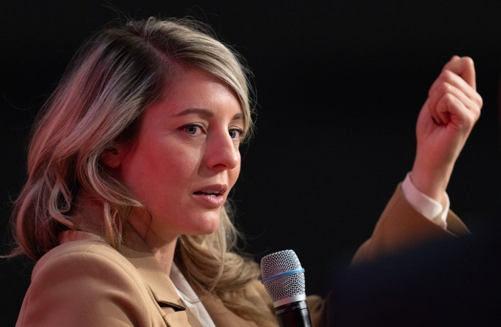 Minister of Foreign Affairs Melanie Joly attends a luncheon with the Chamber of Commerce of Metropolitan Montreal in Montreal on Tuesday, Feb. 4, 2025. Canadian politicians are pushing back on suggestions that Ottawa accept Palestinians if they are forcibly removed from the Gaza Strip. THE CANADIAN PRESS/Christinne Muschi