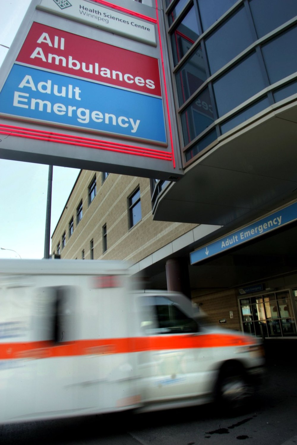 WAYNE GLOWACKI/FREE PRESS FILES An ambulance is seen entering the Health Sciences Centre Emergency entrance.