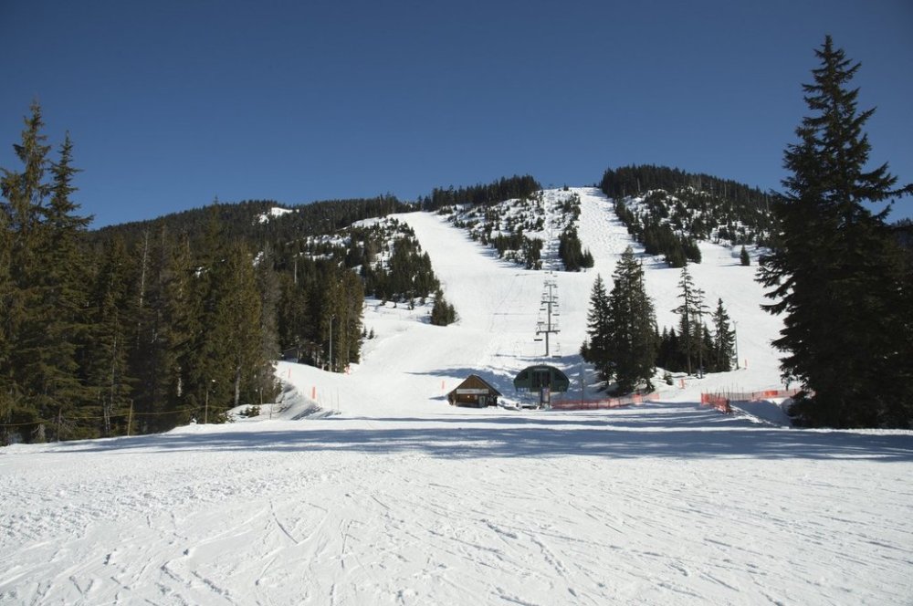 An empty Cypress Mountain ski resort is pictured in West Vancouver, B.C., Monday, March 16, 2020. THE CANADIAN PRESS/Jonathan Hayward