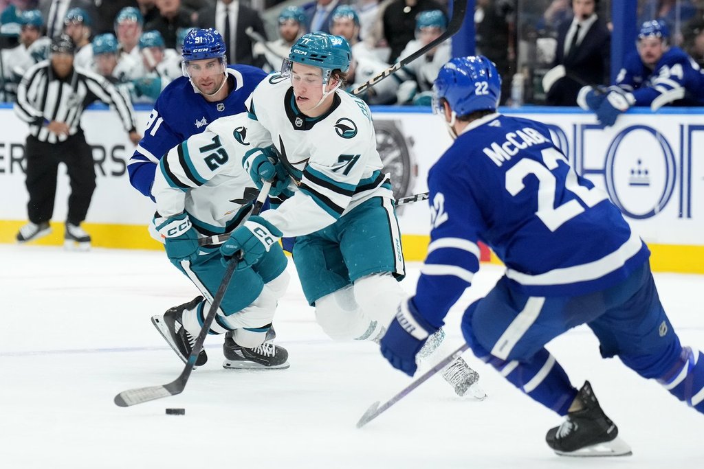 'Hockey becomes your life': Sharks rookie Macklin Celebrini navigating 1st NHL season