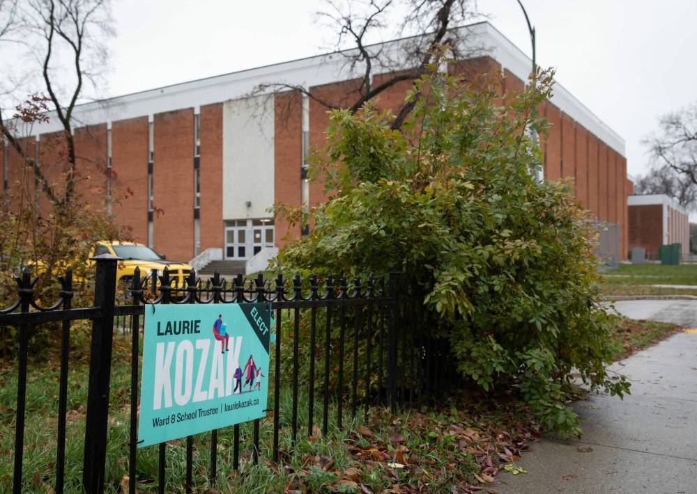 JESSICA LEE / FREE PRESS FILES
A coalition comprised of retired school trustees wants to introduce contestant spending limits, ban out-of-province residents and corporate, organization and union donations and ensure anyone who violates reporting rules be penalized.
