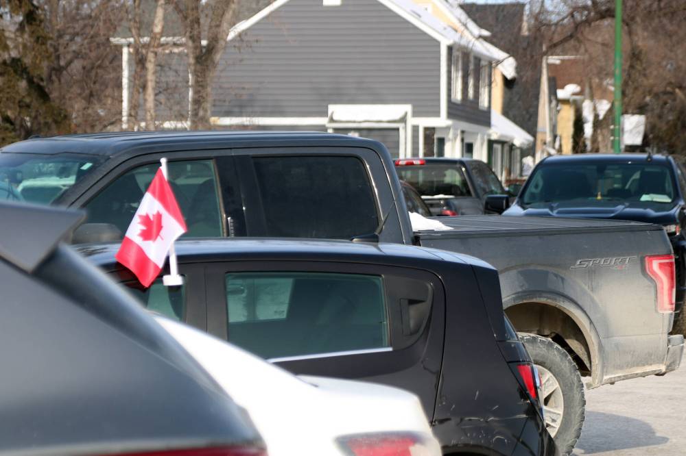 NICOLE BUFFIE / FREE PRESS
Residents across Winnipeg proudly displayed their patriotism on Saturday to mark Flag Day.