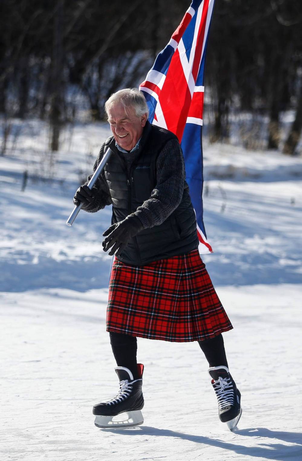 JOHN WOODS / FREE PRESS
Despite the extreme cold, Dwight MacAulay easily skated around the duck pond.