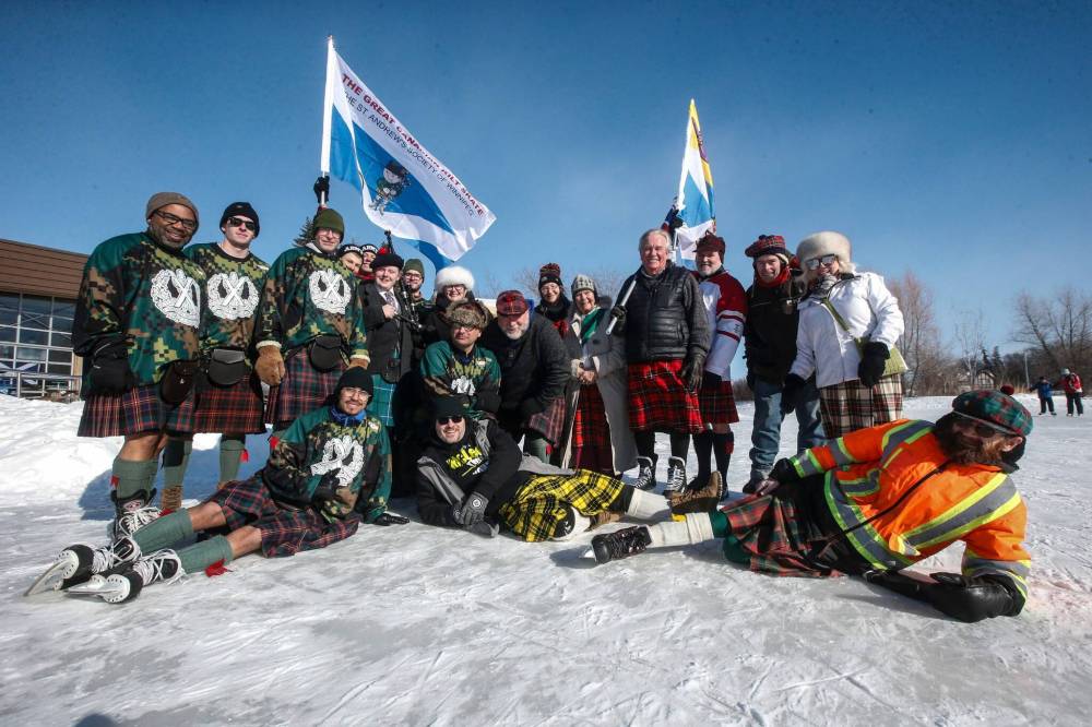 JOHN WOODS / FREE PRESS
A few dozen braved the elements on the Duck Pond at Assiniboine Park to mark The Great Canadian Kilt Skate at the Assiniboine Park duck pond on Monday.