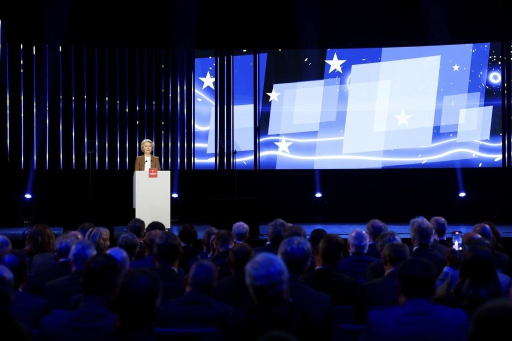 President of the European Commission Ursula von der Leyen speaks at the opening ceremony of the Hannover Messe in the Hannover Congress Centrum (HCC), Germany, Sunday April 21, 2024. THE CANADIAN PRESS/Michael Matthey/dpa via AP