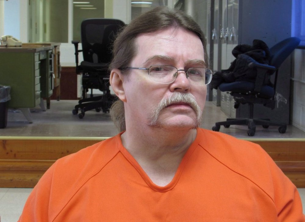Ronald Smith speaks with The Canadian Press in Deer Lodge, Mont. on Oct. 4, 2016. The clock has been reset for a Canadian who has been on death row in Montana for the past 42 years after an attempt to resume state executions was defeated by state legislators. THE CANADIAN PRESS/Bill Graveland