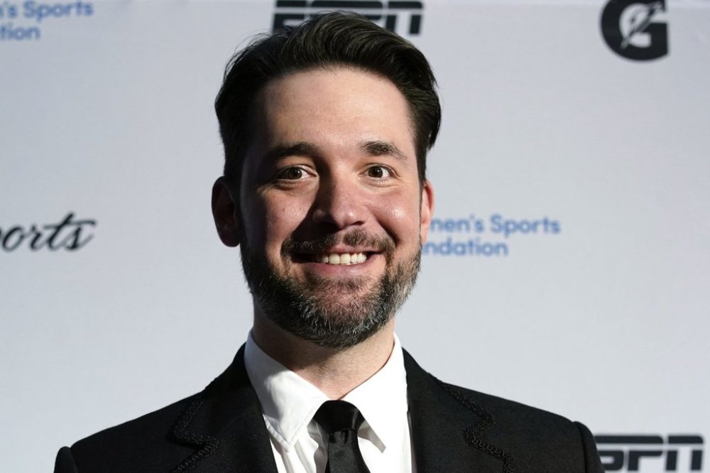 FILE - Alexis Ohanian poses for a photo on the red carpet at the Women's Sports Foundation's Annual Salute to Women in Sports, Oct. 12, 2022, in New York. (AP Photo/Julia Nikhinson, File)