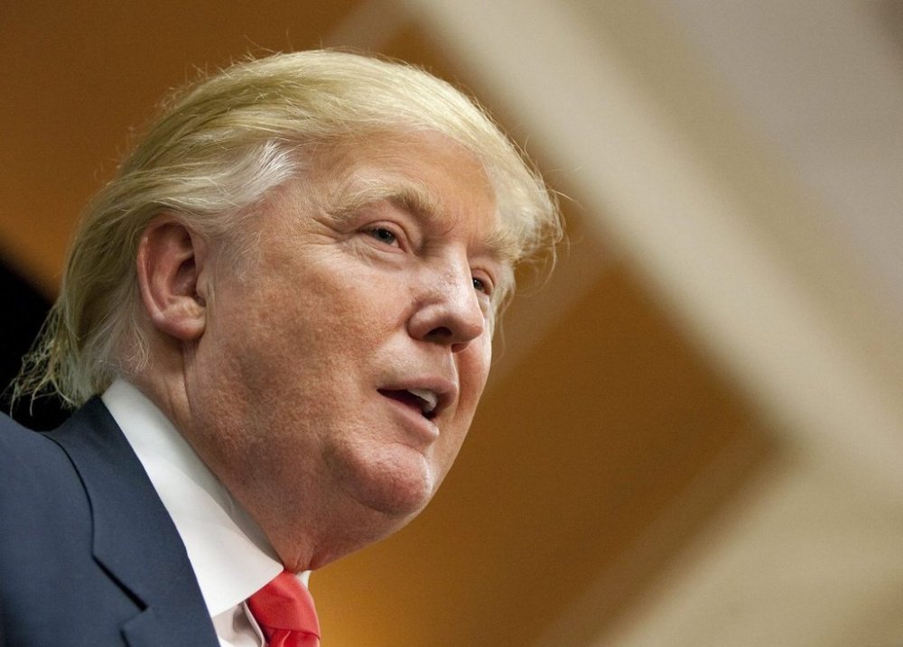 More than 28,000 people have signed a parliamentary petition urging Ottawa to bar U.S. President Donald Trump from Canada for persistently threatening the country's sovereignty. THE CANADIAN PRESS/Pawel Dwulit
