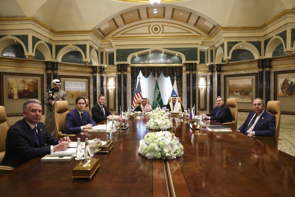 U.S. Secretary of State Marco Rubio, second left, meets with Saudi Foreign Minister Prince Faisal bin Farhan Al Saud, Saudi National Security Advisor Mosaad bin Mohammad Al-Aiban, U.S. National Security Advisor Mike Waltz, U.S. Middle East envoy Steve Witkoff, Russian Foreign Minister Sergei Lavrov, right, and Russian President Vladimir Putin's foreign policy advisor Yuri Ushakov, at Diriyah Palace, in Riyadh, Saudi Arabia, Monday Feb. 17, 2025. (Evelyn Hockstein/Pool Photo via AP)