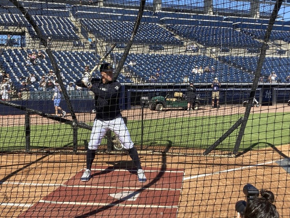 Yankees captain Aaron Judge takes batting practice Monday, Feb. 17, 2025, in Tampa, Fla. (AP Photo/Ron Blum)