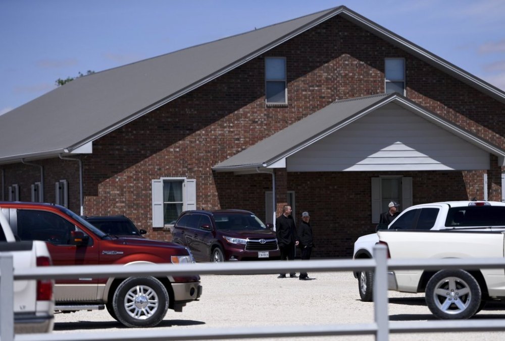 A funeral is held for the second measles death in the state, Sunday, April 6, 2025, in Seminole, Texas. (AP Photo/Annie Rice)
