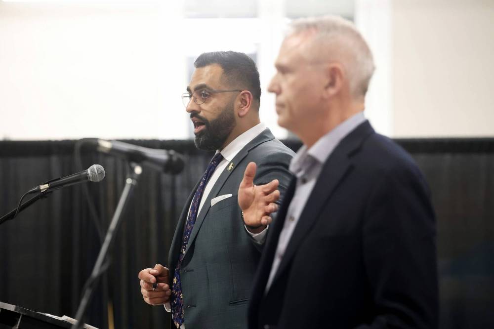 Tim Smith/The Brandon Sun
                                Progressive Conservative Party of Manitoba leadership candidates Fort Whyte PC MLA Obby Khan and Churchill businessman Wally Daudrich take part in a debate in Brandon on Feb. 19.