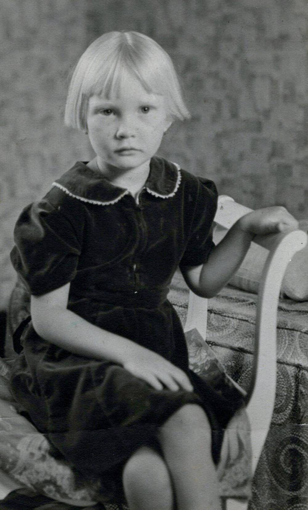SUPPLIED
Malis, circa 1940
