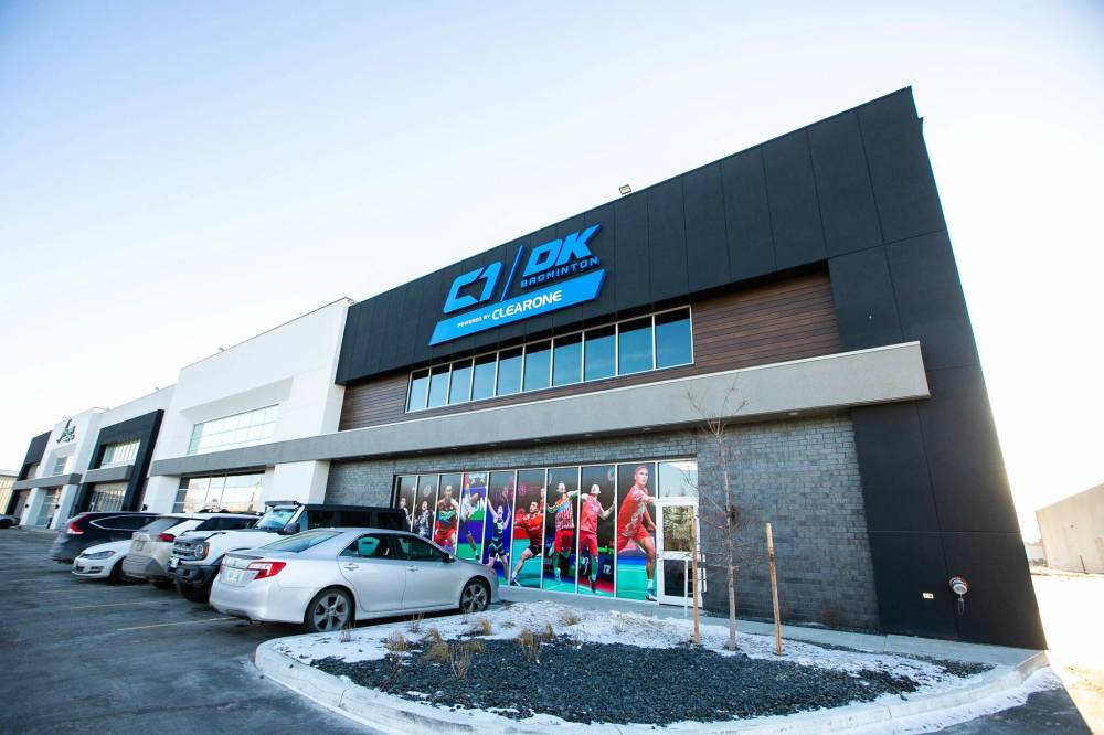 MIKAELA MACKENZIE / FREE PRESS
C1/DK Badminton Centre, which opened up a few weeks ago in Linden Woods, is the largest dedicated facility for the popular racquet sport in Manitoba and only the province’s second.
