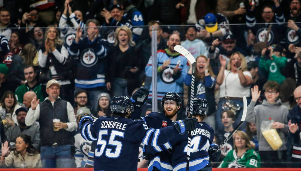 John Woods / THE CANADIAN PRESS
With just 15 regular season games remaining on their schedule, the Winnipeg Jets enjoys a 10-point lead over the Dallas Stars after beating them 4-1 Friday evening at Canada Life Centre.