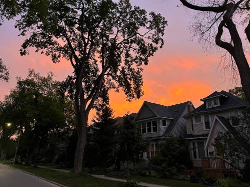 Russell Wangersky/Free Press
                                Just because a Winnipeg neighbourhood already exists, doesn’t mean it’s the best choice for the city’s environment.