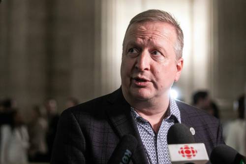 MIKAELA MACKENZIE / FREE PRESS
                                Manitoba Federation of Labour president Kevin Rebeck