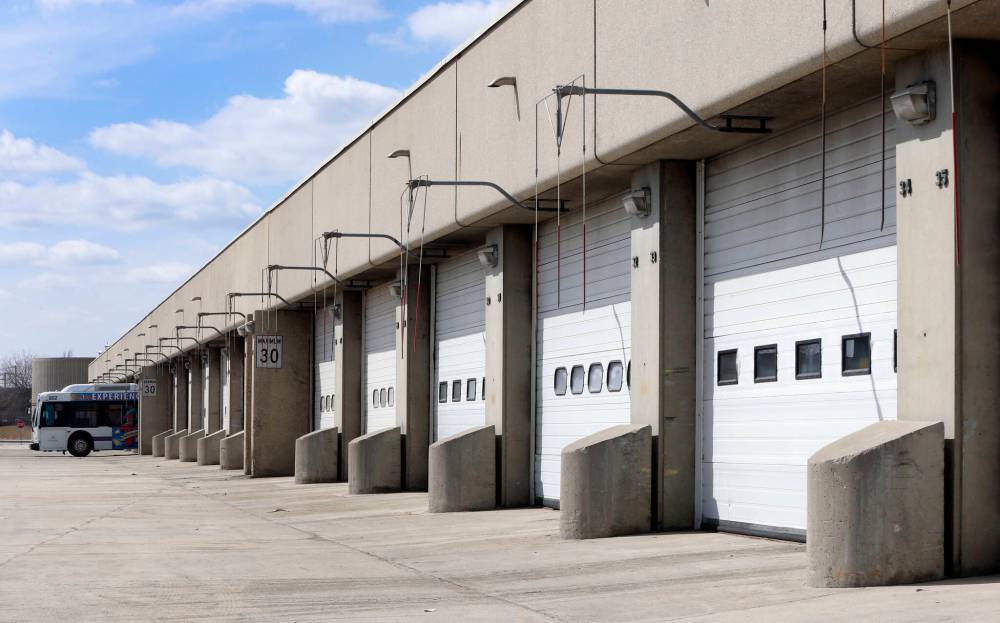The Winnipeg Transit Fort Rouge Garage on Osborne Street South. A proposed new housing plan could increase residential development in Winnipeg Transit office space around transit corridors. (Wayne Glowacki/ Free Press files)