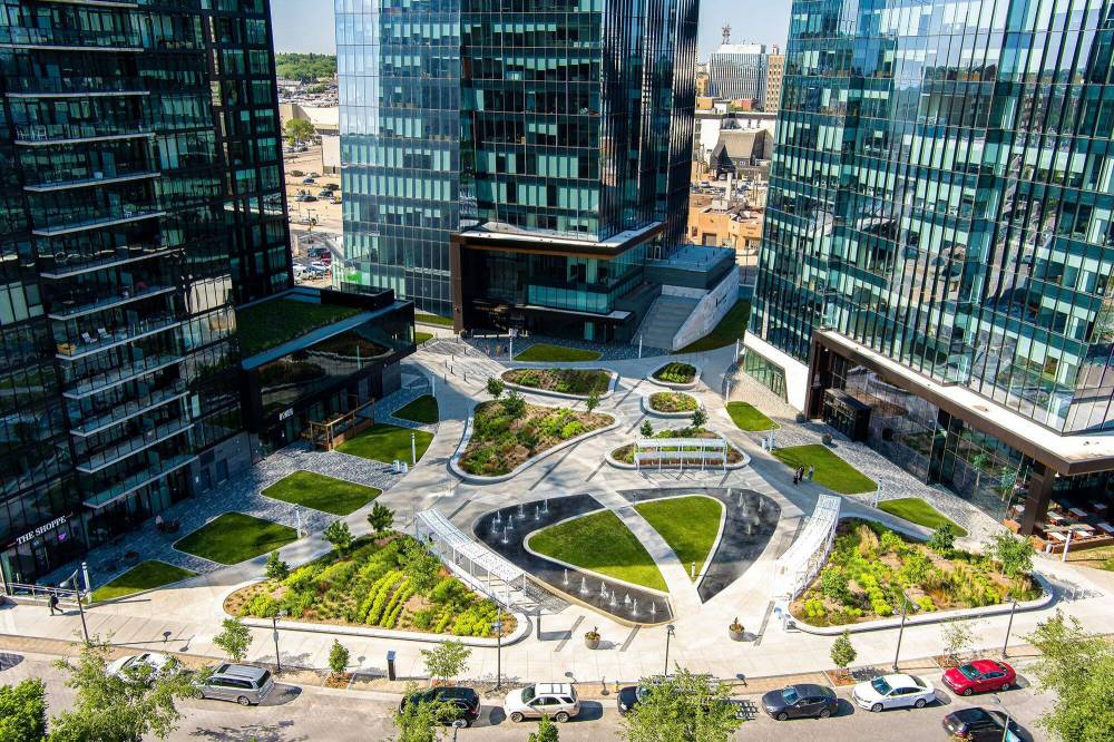 AMY THORP PHOTO
Nadi Group provided landscape architecture services and oversaw and participated in the design development of K.W. Nasser Plaza in Saskatoon, which is meant to be a public gathering space.
