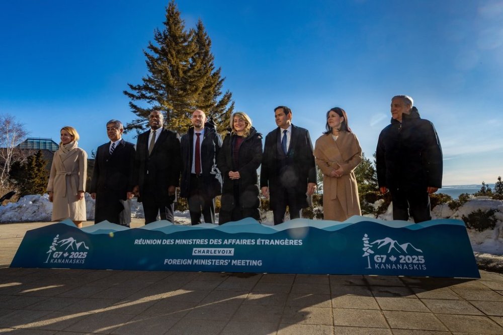 European Union foreign policy chief Kaja Kallas (left to right), Japan Foreign Minister Takeshi Iwaya, U.K. Foreign Secretary David Lammy, France Foreign Affairs Minister Jean-Noel Barrot, Canada Foreign Affairs Minister Melanie Joly, U.S. Secretary of State Marco Rubio, Germany Foreign Minister Annalena Baerbock, and Italy Foreign Minister Antonio Tajani take part in a family photo at the G7 Foreign Ministers' meeting in La Malbaie, Que. on Thursday, March 13, 2025. THE CANADIAN PRESS/Francis Vachon