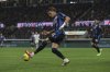 Atalanta's Mateo Retegui passes the ball during the Serie A soccer match between Atalanta and Inter at the Gewiss Stadium in Bergamo, Italy, Saturday, March 16, 2025. (Stefano Nicoli/LaPresse via AP)