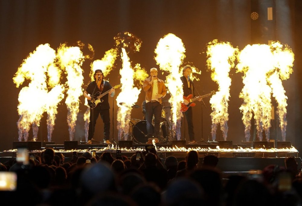 Josh Ross performs during the Juno Awards, in Vancouver, on Sunday, March 30, 2025. THE CANADIAN PRESS/Ethan Cairns