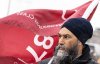 NDP Leader Jagmeet Singh joins a picket line with striking operating engineers Local 987 at Battlefield Equipment Rentals during a federal election campaign stop in Winnipeg on Wednesday, April 2, 2025. THE CANADIAN PRESS/Christinne Muschi