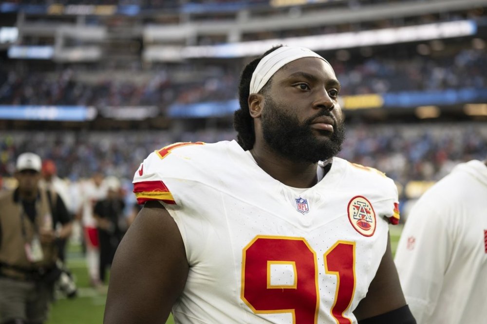 FILE - Kansas City Chiefs defensive tackle Derrick Nnadi (91) walks back to the locker room after an NFL football game against the Los Angeles Chargers, Sept. 29, 2024, in Inglewood, Calif. (AP Photo/Kyusung Gong, File)