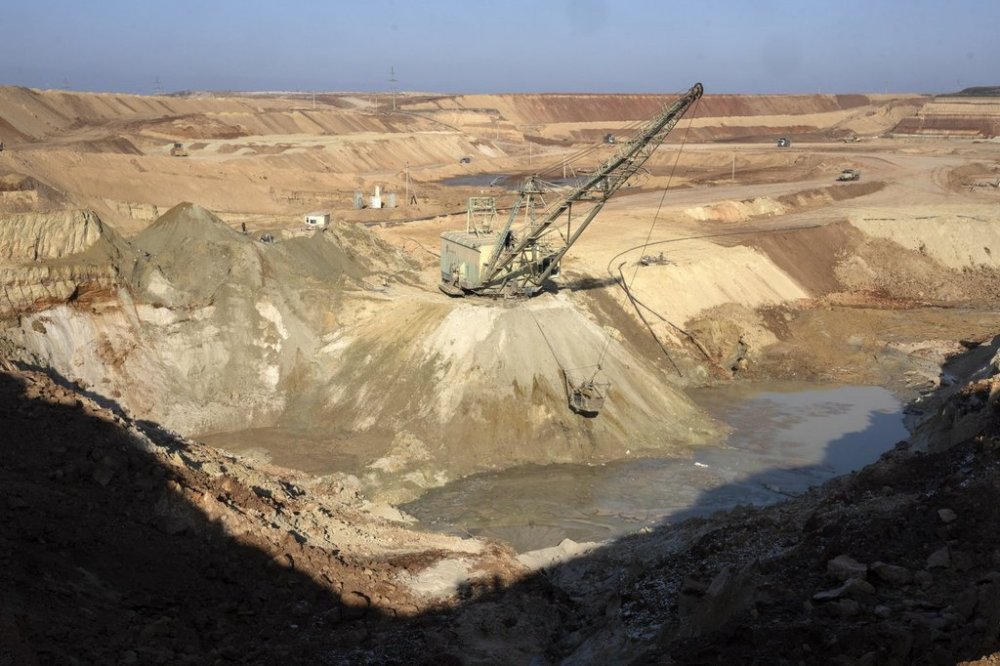 FILE - A view of an ilmenite open pit mine in a canyon in the central region of Kirovohrad, Ukraine, Wednesday, Feb. 12, 2025. (AP Photo/Efrem Lukatsky, File)