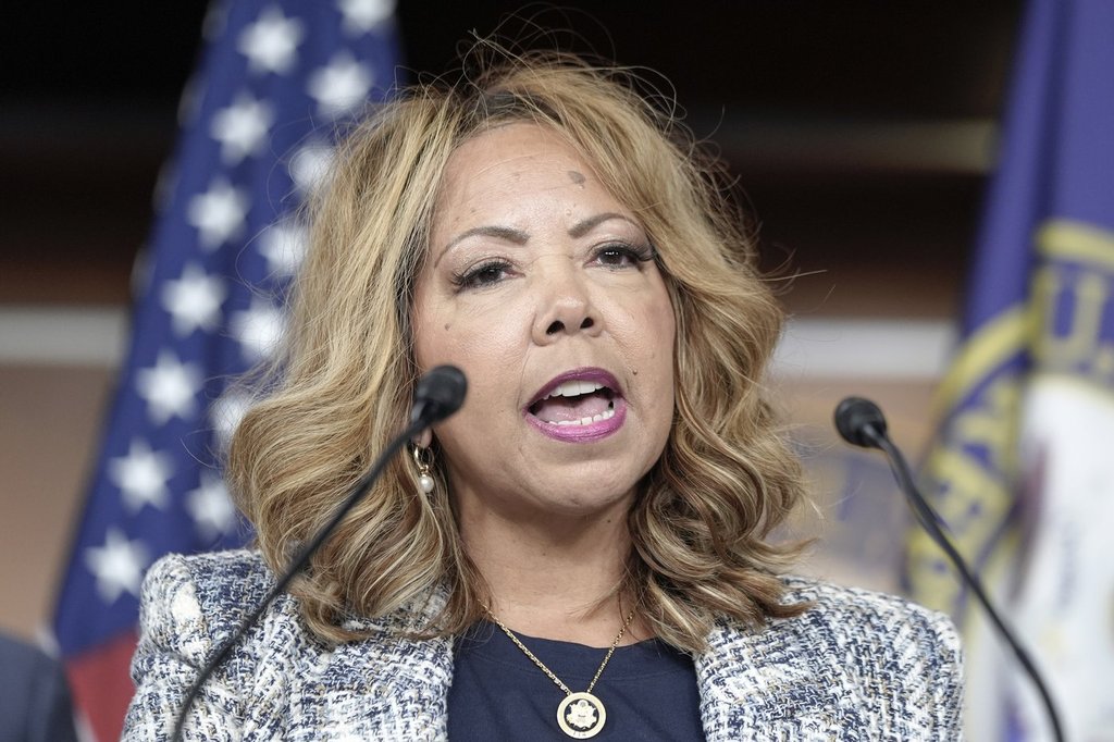 ジョージア民主党のルーシー・マクバスは、彼女の夫の癌を引用して、知事のために2026年の走りを一時停止します – ウィニペグ・フリー・プレス