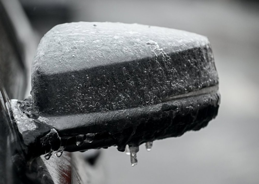 Snow and freezing rain return to parts of Ontario; more power outages ...