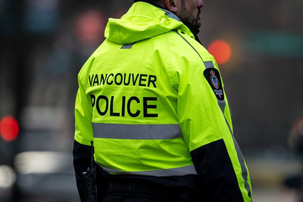 A Vancouver Police officer is pictured in Vancouver, on Wednesday, December 4, 2024. THE CANADIAN PRESS/Ethan Cairns